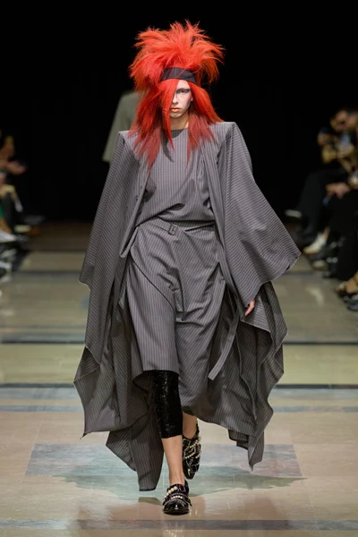 Look 1